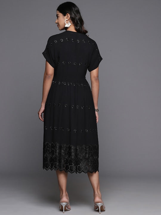 Varanga Self Design Embroidered A-Line Midi Dress