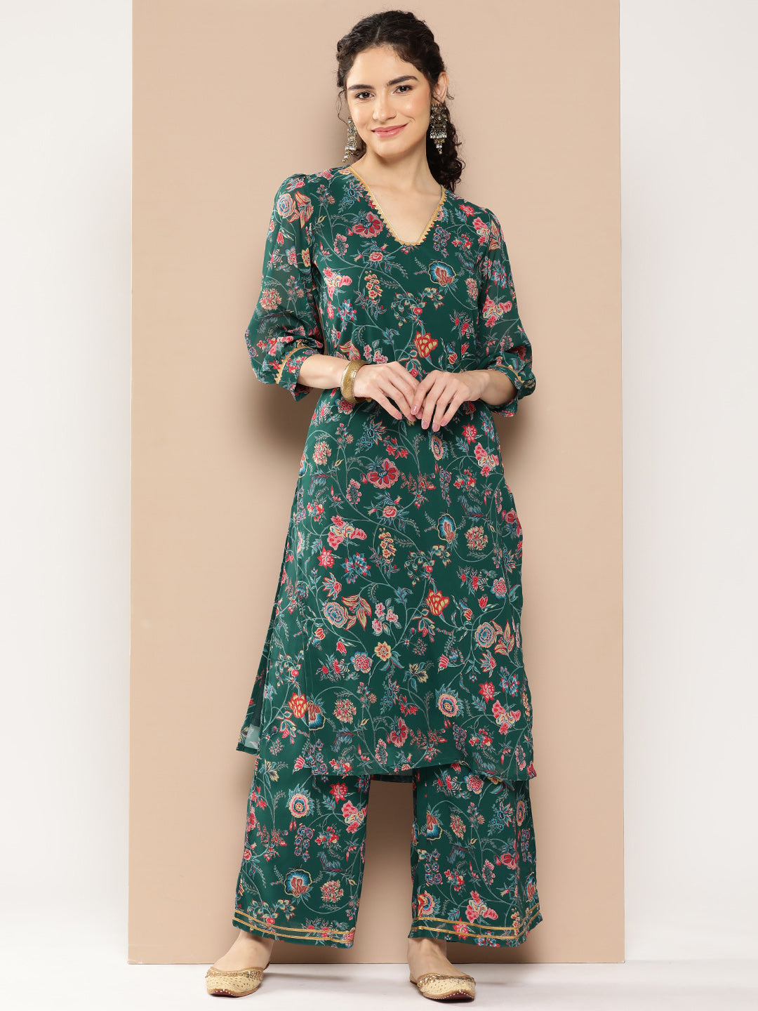 Ahalyaa Women Floral Printed Regular Gotta Patti Kurta with Palazzos