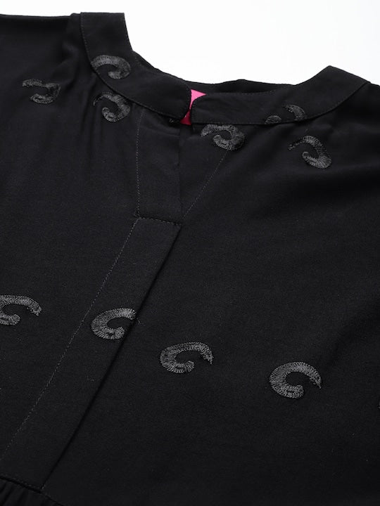 Varanga Self Design Embroidered A-Line Midi Dress