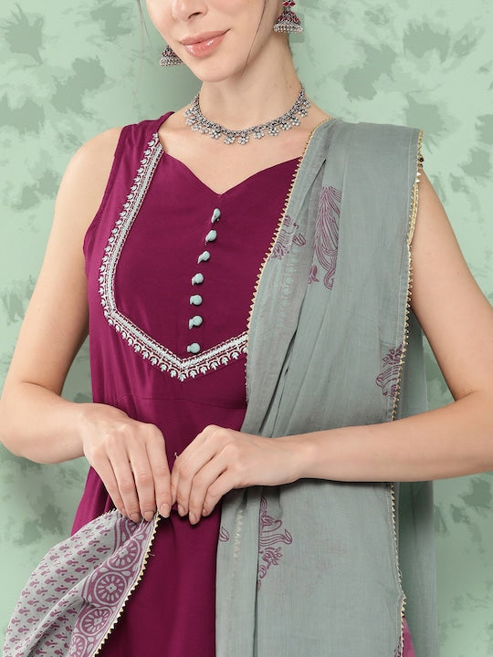 Yufta Embroidered Thread Work Kurta with Palazzos & With Dupatta