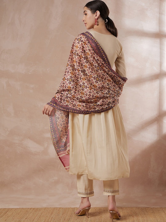 All about you Beige Floral Embroidered Regular Thread Work Kurta With Trousers & Dupatta