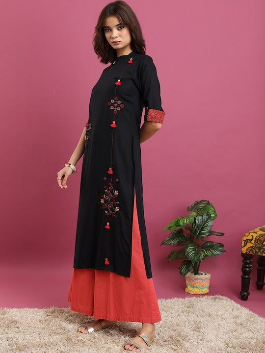 Vishudh Black Ethnic Motifs Embroidered Mandarin Collar Roll-Up Sleeves Straight Kurta