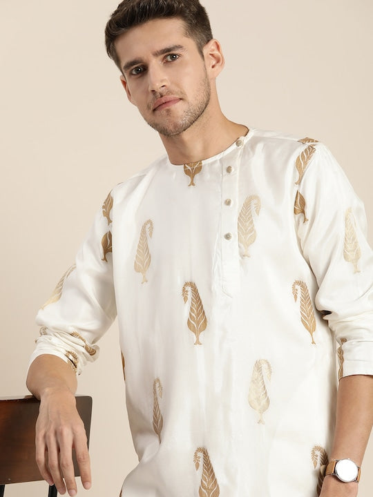 Vastramay Men White & Golden Paisley Printed Kurta with Churidar