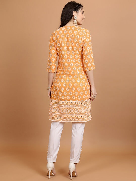 Vishudh Ethnic Motifs Embroidered Three-Quarter Sleeve Straight Thread Work Kurta