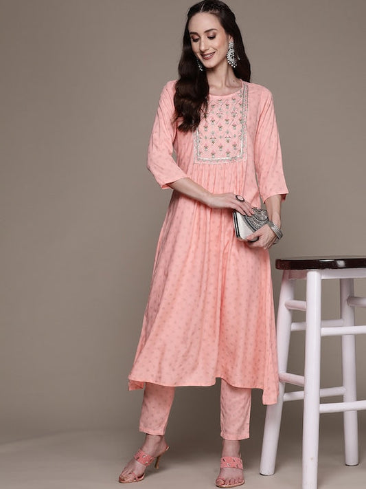 Anubhutee Women Peach Coloured Gotta Patti Kurta with Trousers - S