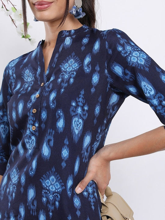 Vishudh Ethnic Motifs Printed Straight Kurta with Trousers