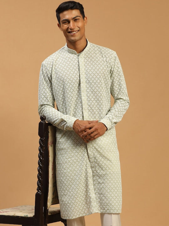 Vastramay Mandarin Collar Chikankari Kurta