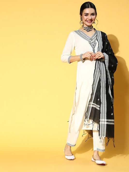 Yufta Ethnic Motifs Viscose Rayon Kurta Set