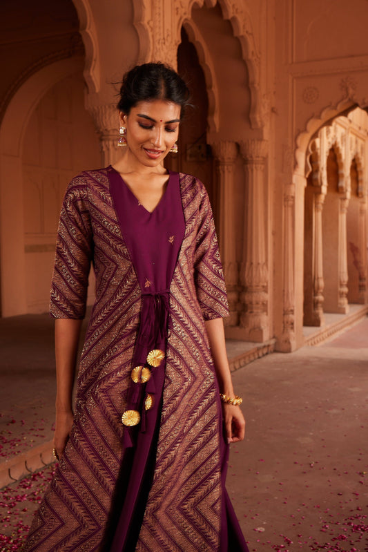 Ahalyaa Crepe Wine Glitter Print Kurta With Jacket